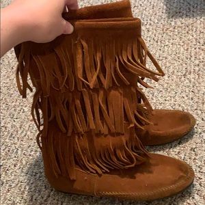 Minnetonka Soft Suede Leather Boots